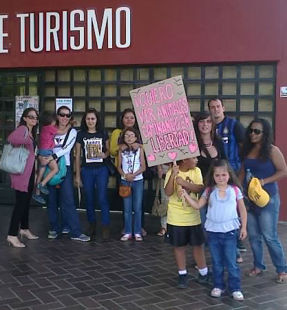 Nos manifestamos contra la adquisición de nuevos animales en el zoo de Mérida