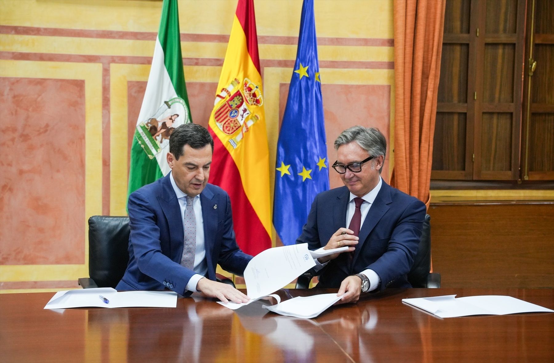 PP cede a Vox toros y caza para gobernar Andalucía